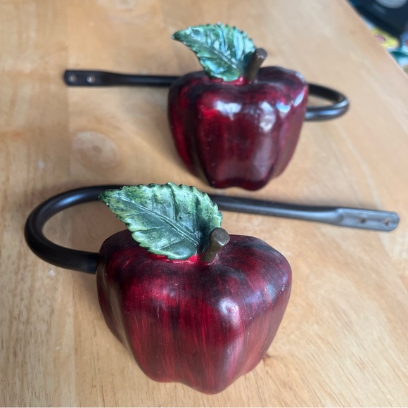 Decorative Apple Curtain Tiebacks - Picture 2 of 14